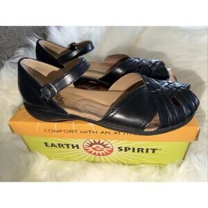 EARTH SPIRIT Sandals Women’s Elena 8.5 Black Leather Flat Peep Toe Ankle Strap